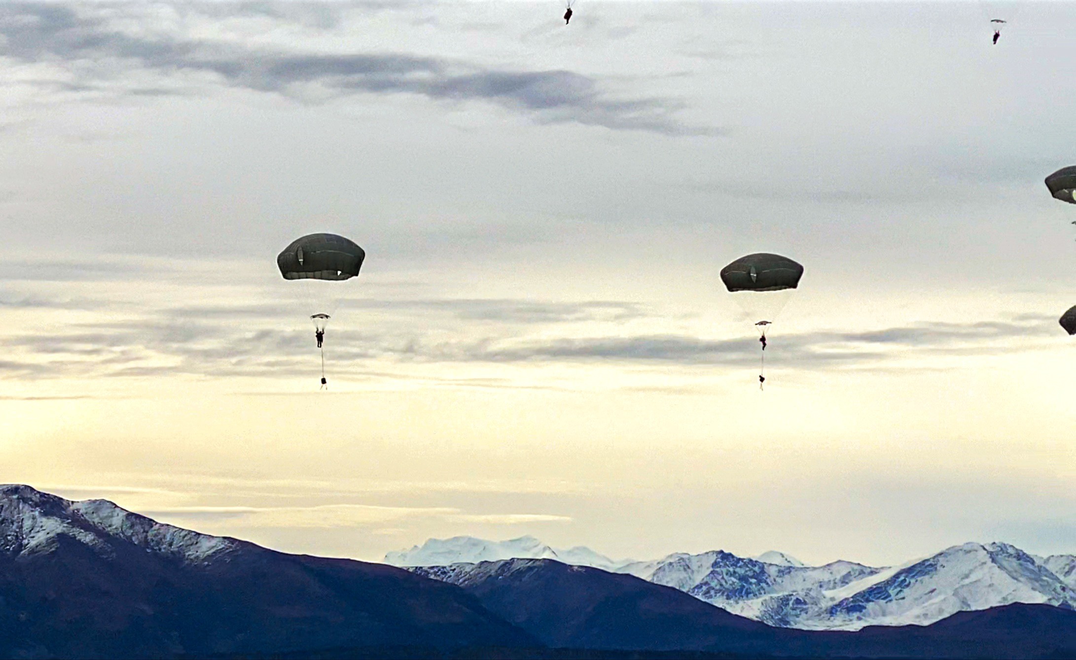 Spartan Paratroopers Execute Joint Forcible Entry | Article | The ...