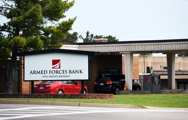 Fort Knox Armed Forces Bank named Distinguished Bank of the Year by Department of Army