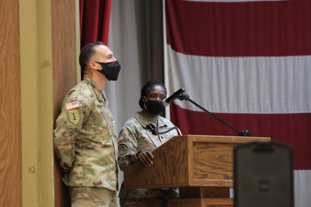 Lt. Col. Teresa Clements, deputy commander for First Army’s 5th Armored Brigade, gives remarks during a Transfer of Authority ceremony at Fort Bliss, Texas, September 11, 2020. The 85th U.S. Army Reserve Support Command’s 1st Battalion, 338...