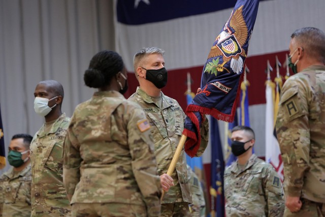 Lt. Col. Brian Wojtasiak, Commander of “Viper 9” and the CONUS Replacement Center, receives the Colors during a Transfer of Authority ceremony at Fort Bliss, Texas, September 11, 2020. The 85th U.S. Army Reserve Support Command’s 1st Battalion, 338 Regiment, assumed the CRC mission, supporting as 5th Armored Brigade’s “Viper 9”, the ninth rotation serving in this mission. The 94th Training Division’s 8th Battalion, 108th Regiment bid farewell during the ceremony as “Viper 8” to close out their rotation. The CRC mission is to take care of Soldiers, DA Civilians and contractors that go through the mobilization process, individually, ahead of overseas deployments and assignments. This was the first unit assigned to the 85th USARSC to mobilize for this effort after receiving the mission from Army Reserve Command.
(U.S. Army Reserve photo by Master Sgt. Anthony L. Taylor)