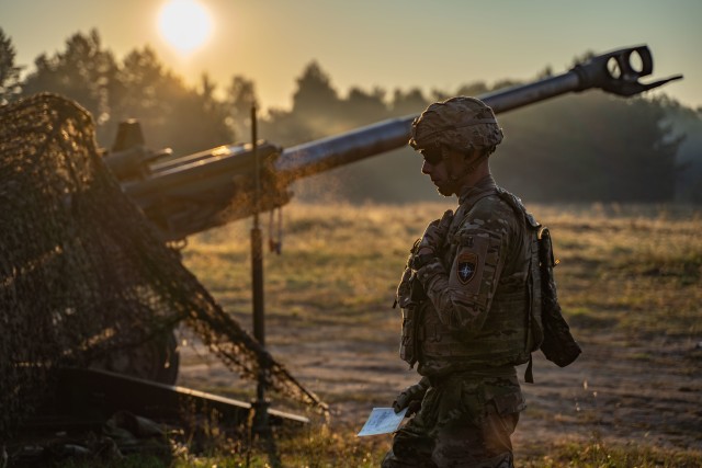M77 Howitzer unit, “AKA Bulldogs” conduct early morning fire during WOJTEK Fire Exercise