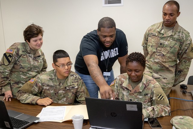 Gregory Martin, Defense Finance and Accounting Service Defense Military Pay Office lead military pay technician, trains U.S. Army Reserve and National Guard financial management Soldiers during Diamond Saber 2019 at Fort McCoy, Wis., June 28, 2019. DFAS brought realism to the Army’s largest financial management exercise through live coding of actual Soldier’s pay. (U.S. Army photo by Mark R. W. Orders-Woempner)