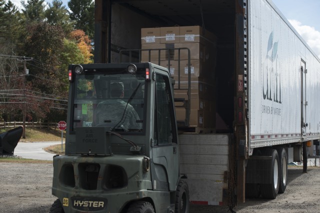 Connecticut Guard members help deliver food to families