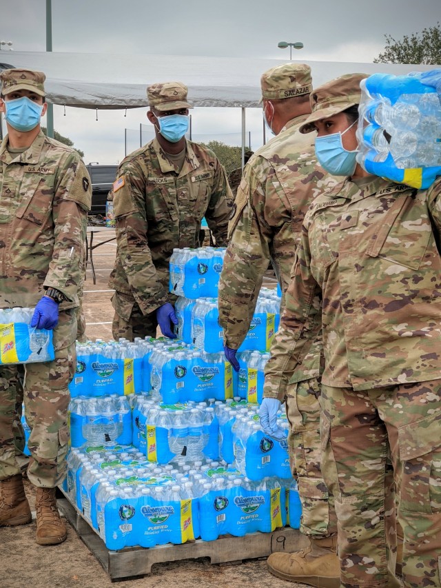 Texas Guard members satisfy thirst for Lake Jackson