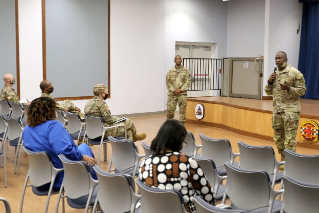 The Surgeon General of the Army and Commanding General for U.S. Army Medical Command (MEDCOM), Lt. Gen. R. Scott Dingle and MEDCOM Command Sgt. Maj. Diamond Hough host a professional development opportunity Sept. 28 as part of their visit to Fort...
