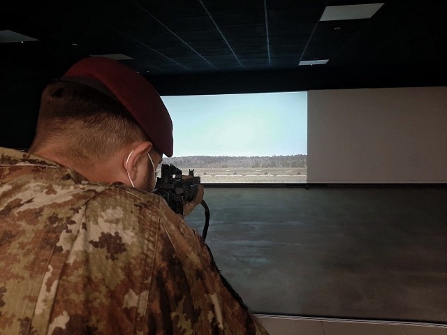 VICENZA, Italy - Italian paratroopers with the with 183rd Regiment “Nembo”, from the “Folgore” airborne Brigade based off in Pistoia practice marksmanship skills while attending a training course for the Engagement Skills Trainer at...