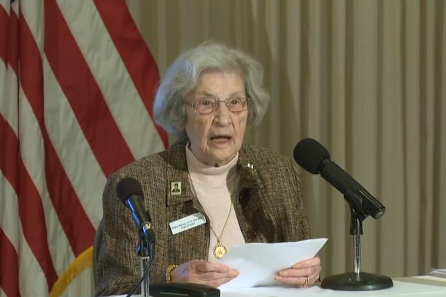 Former Army 2nd Lt. Regina Benson, a member of the Army Nurse Corps, speaks at the Armed Services YMCA's 14th annual Angels of the Battlefield Awards ceremony in Washington, D.C., Oct. 27, 2020.