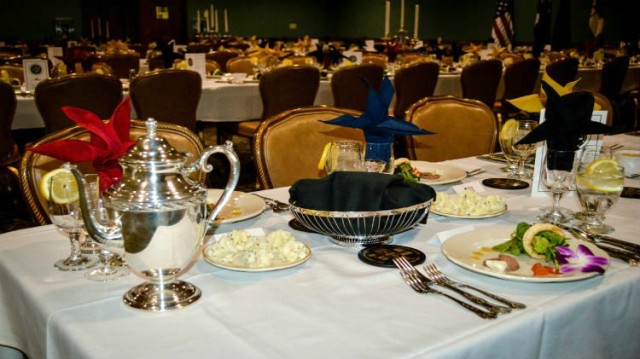 FMWR offering discounts on holiday party catering