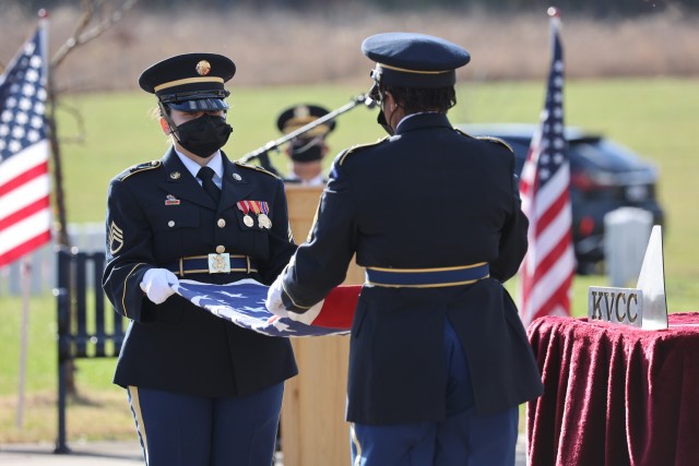 Fort Knox Joins Kentucky Cemetery To Render Covid Delayed Funeral Honors To 65 Veterans Article The United States Army