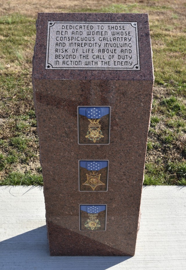 Rolla unveils monument honoring Medal of Honor recipients