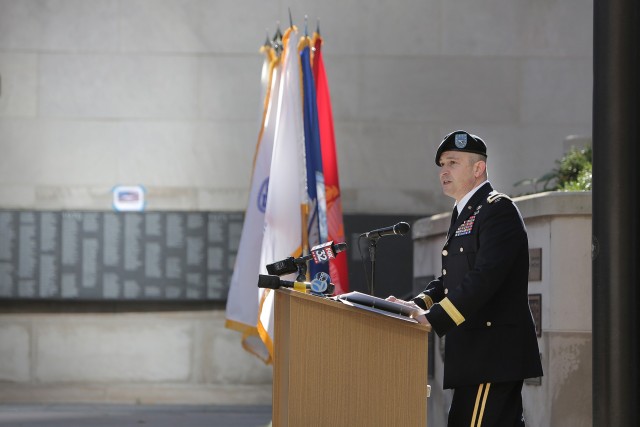 Brig. Gen. Ernest Litynski, Commanding General, 85th U.S. Army Reserve Support Command, gives remarks during a Veteran’s Day commemoration, hosted by the Chicago Wolves, at the Vietnam Memorial Wall at Chicago’s Riverwalk, Nov. 11, 2020. The ceremony was coordinated between the Chicago Wolves and several local military organizations to hold COVID-19 mitigation efforts as a key priority while honoring Chicago’s and the nation’s veterans.
(U.S. Army Reserve photo by Anthony L. Taylor)