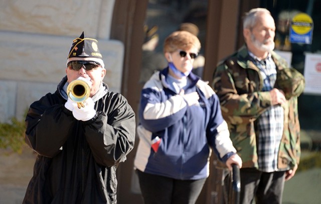 Veterans day parade leavenworth