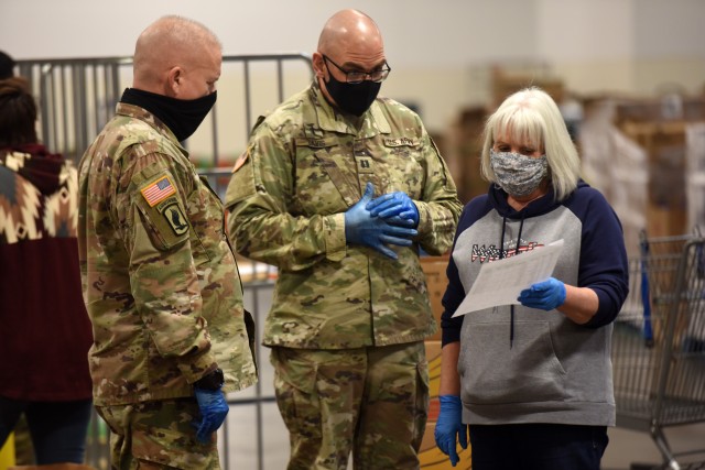 Fort Knox Chaplains, Red Cross fill largest need for Operation Thanksgiving food drive