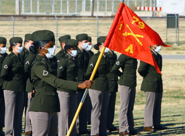 First Basic Training Class Graduates Wearing Army Green Service Uniform Article The United 0371