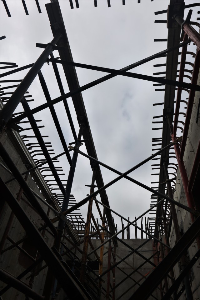 19th Engineers continue progress on steel cutting bunker despite weather, COVID-19 setbacks