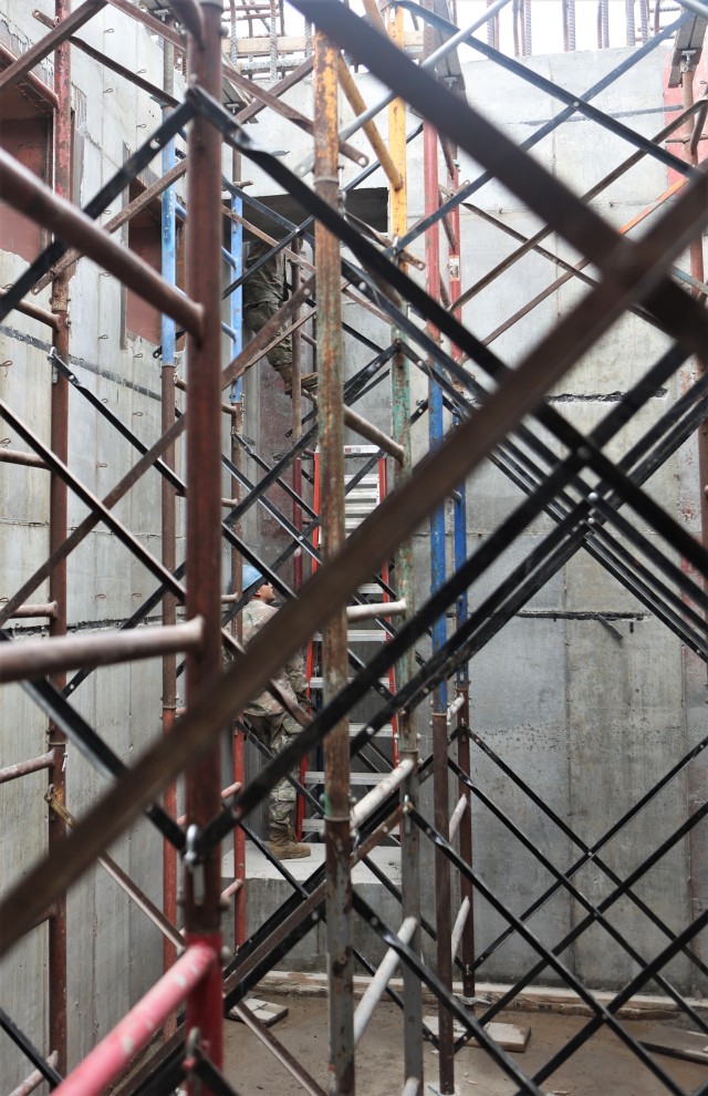 19th Engineers continue progress on steel cutting bunker despite weather, COVID-19 setbacks
