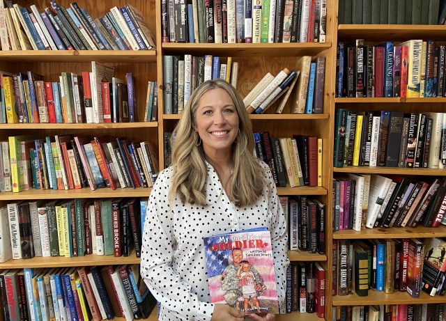 Sara Jane Arnett, wife of U.S. Army Maj. Samuel Arnett of U.S. Army Central, hosted an event promoting her children’s book in Camden, SC, Nov. 21, 2020.  The Arnetts, who are natives of Kentucky, have worked for nearly two decades to support...