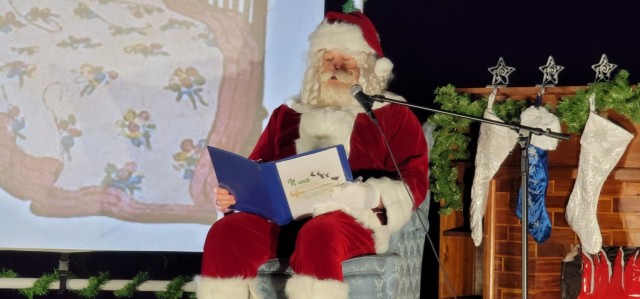Fort Leonard Wood kicks off holiday season with virtual tree lighting ceremony