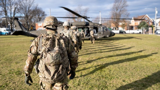 New York National Guard conducts sling-load training