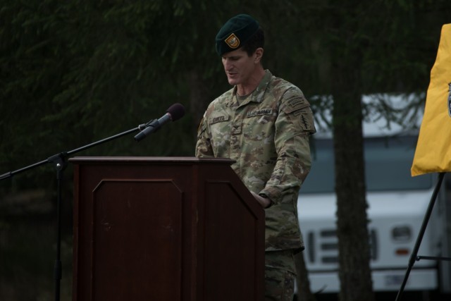 JOINT BASE LEWIS-MCCHORD, Wash. – Col. Ryan Ehrler, commander, 1st Special Forces Group (Airborne), speaks about the founding of the First Special Service Force during the 2020 Menton Week opening ceremony, Dec. 7, 2020, at Joint Base Lewis-McChord, Washington. (U.S. Army photo by Sgt. Anthony Bryant, Public Affairs, 1st SFG (A))