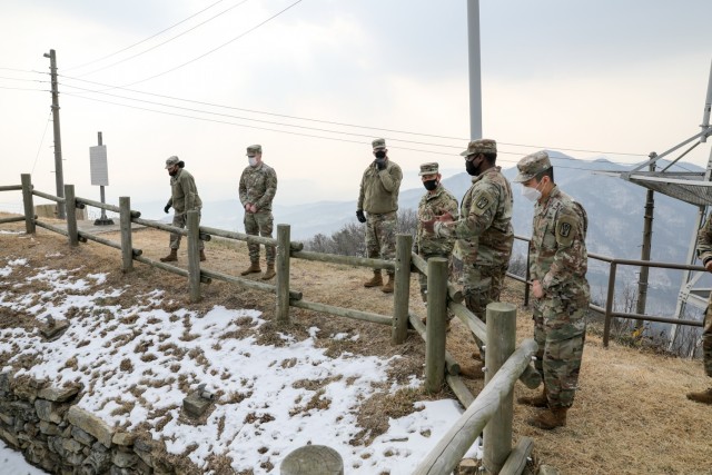 501st Military Intelligence Brigade leaders receive a tour of the Detachment J site