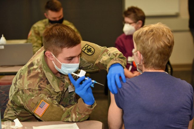 Michigan National Guard members get COVID-19 vaccinations