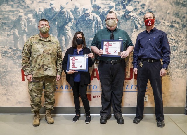Two Army & Air Force Exchange Service employees were recognized Jan. 6, 2021 for their heroism and quick thinking which saved the lives of two individuals in separate incidents at Fort Huachuca, Arizona. Gidget Rivera, an AAFES service station...