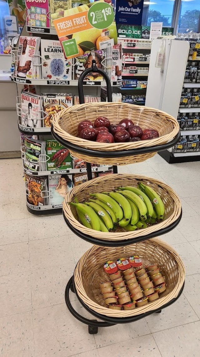 Nutrition workgroup awards local food facilities for healthy eating menus,