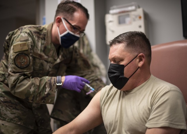 Ohio National Guard senior leaders lead by example in getting COVID-19 vaccinations