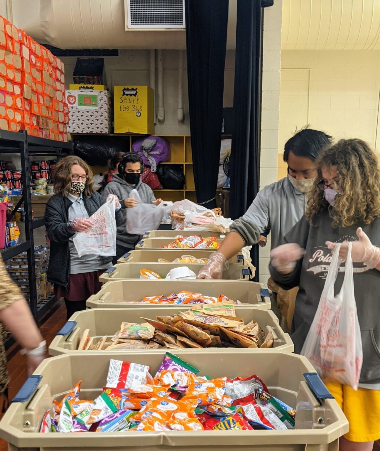 Waynesville class lends helping hand to district's food donation ...