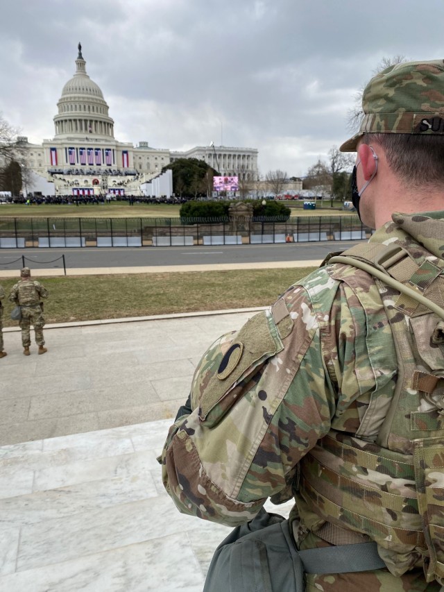 1,000 Virginia National Guard members remain on duty in DC