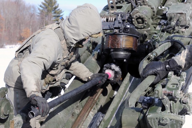 Wisconsin Soldiers love the ‘big boom’ at Winter Strike 21