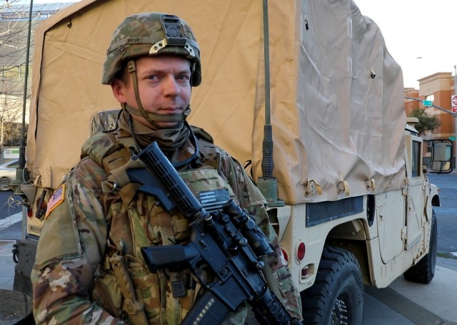 Cal National Guard Soldiers assist car accident victims