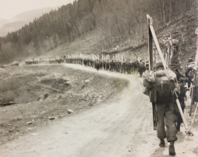Going to war on skis was considered a wild idea when Tessa Morris&#39; grandfather joined the 10th Mountain Division during World War II.