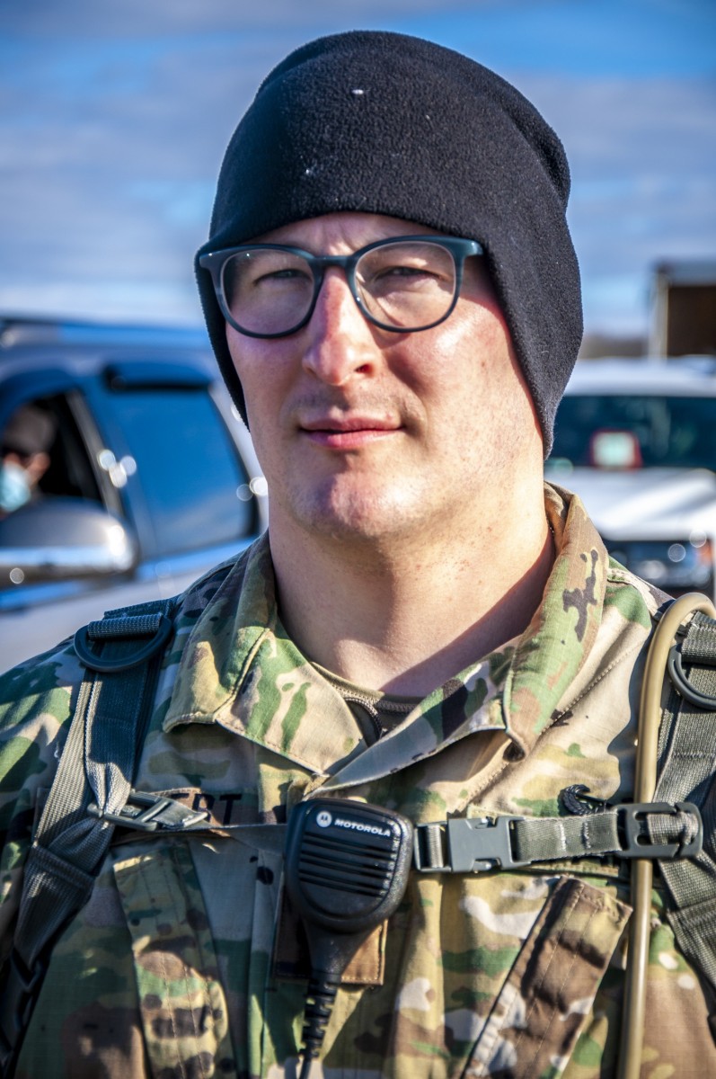 Connecticut Guardsman assists injured motorist | Article | The United ...