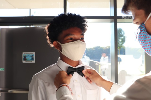 A Stuttgart High School Student prepares for a virtual dance.