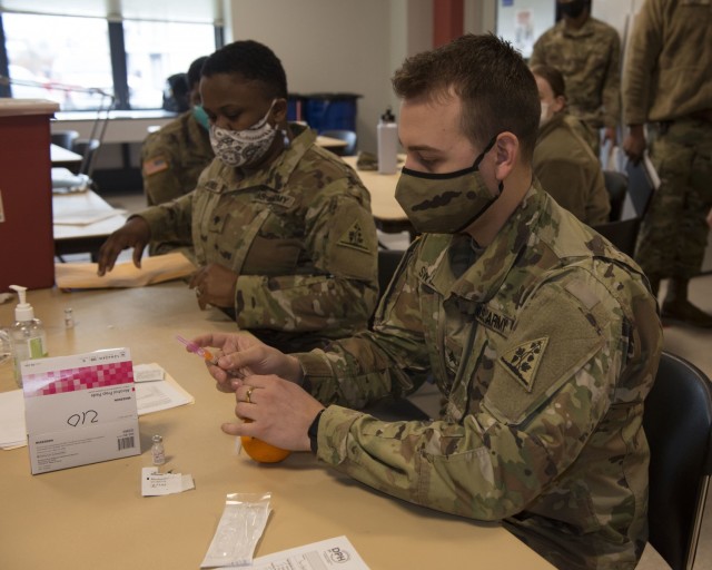Connecticut Guard medics attend vaccination training