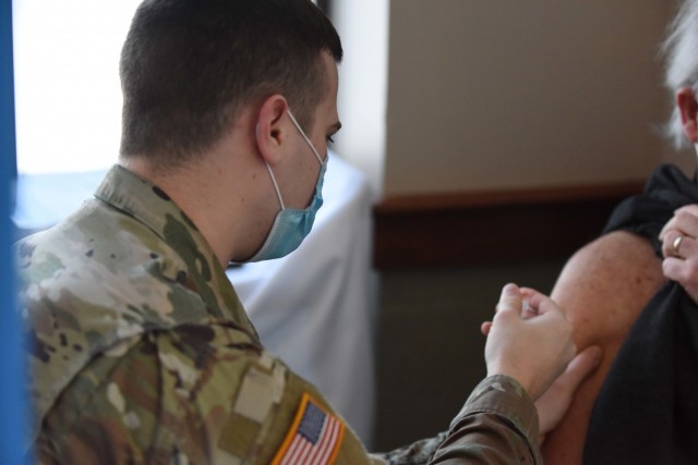 Michigan National Guard helps vaccinate hundreds of people