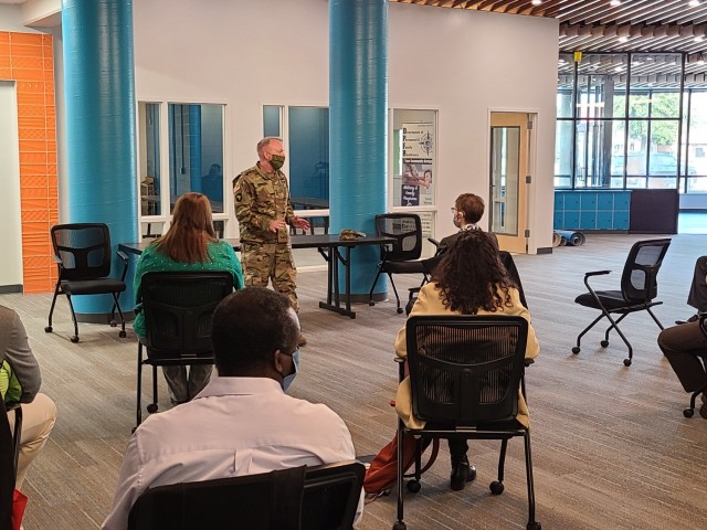 IMCOM CG visits JBLM, recognizes workforce