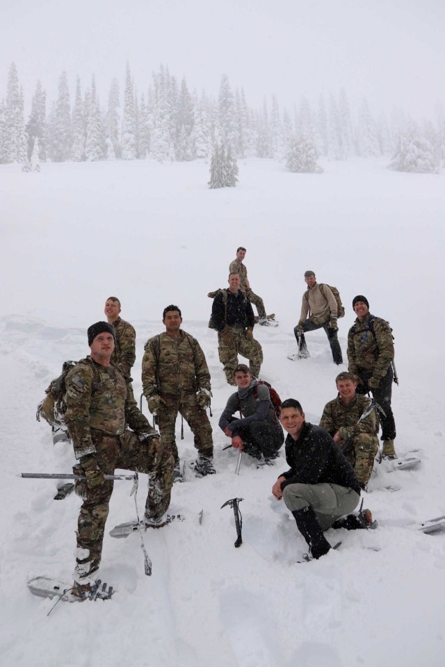 Ranger Unit Ministry Teams from the 75th Ranger Regiment recently conducted mountaineering training at Eagle Peak in Mt. Rainer National Park.