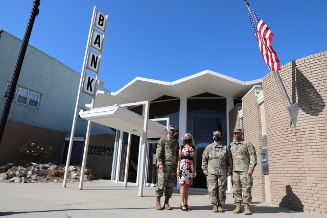 HIAWATHA, Kan. – Lt. Col. Shawn Plankinton, 2nd Battalion, 130th Field Artillery Regiment battalion commander, Aimee Plankinton, battalion Soldier and Family Readiness Group senior advisor, Staff Sgt. Alicia Young, battalion medical readiness...