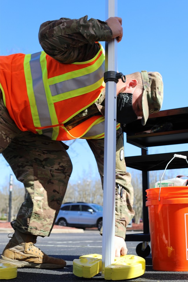 North Carolina Guard supports mass vaccination clinic