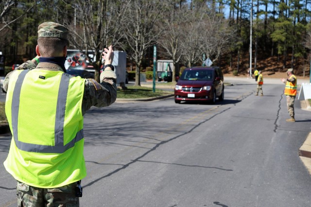 North Carolina Guard supports mass vaccination clinic