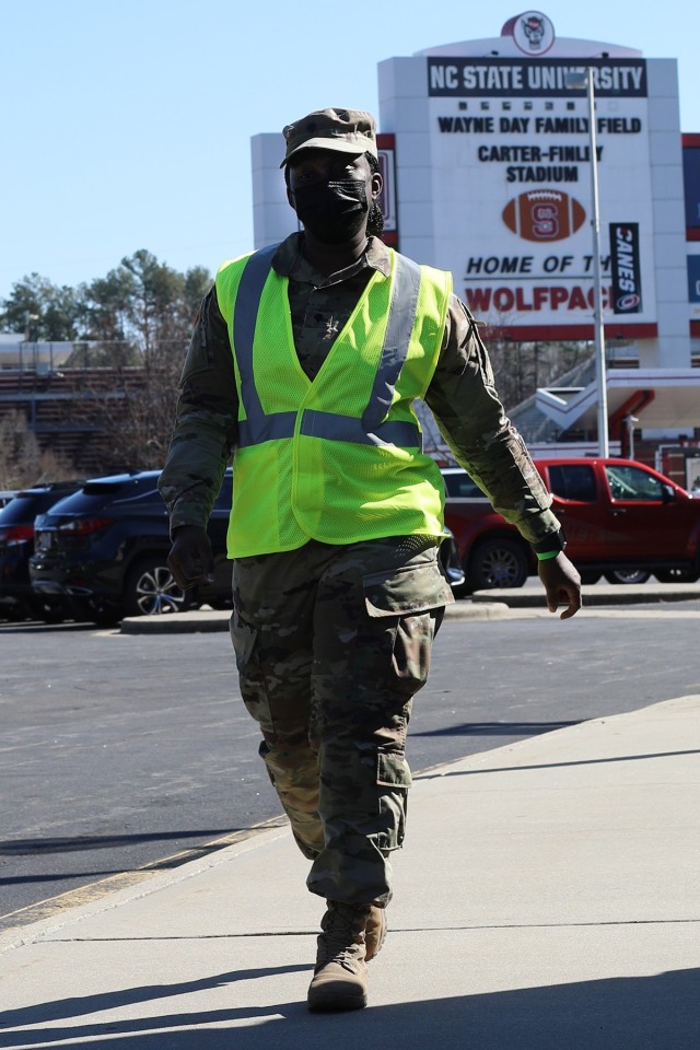 North Carolina Guard supports mass vaccination clinic