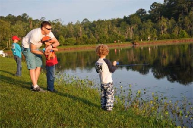 Access to hunting and fishing areas supports the morale of Soldiers and family members at a reasonable cost. With more than 148,000 visits in 2019-2020, the natural resources management program allows customers to enjoy the environment while...