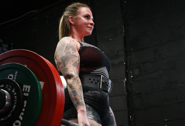 Pennsylvania Guard officer sets powerlifting records