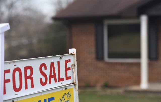 Fort Knox ACS Financial Readiness Program offers advice on buying, selling a home