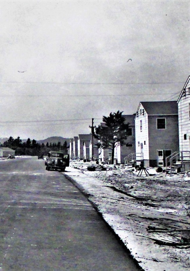 Photo Essay: July 1942 military construction scenes at Camp McCoy ...