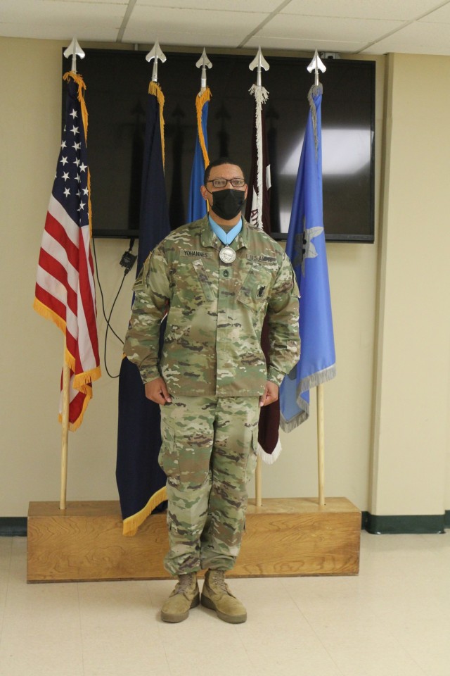 FORT GEORGE G. MEADE, Md. – Sgt. 1st Class Prince Yohannes, a cyberspace operations noncommission officer assigned to B Company, 781st Military Intelligence Battalion (Cyber), was a Sergeant Audie Murphy Club (SAMC) mentor for Staff Sgt. Daniel...