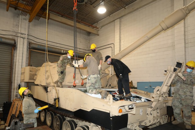 North Carolina National Guard fields new Paladin artillery